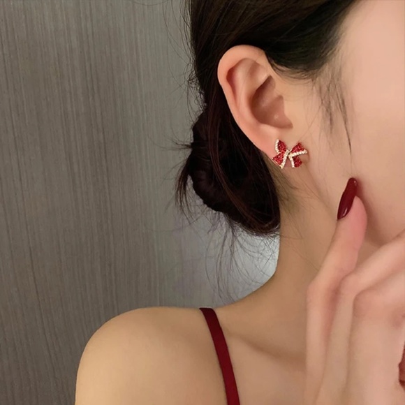 Red Zircon Crystal Bowknot Women's Fashion Statement Stud Earrings - Picture 3 of 3